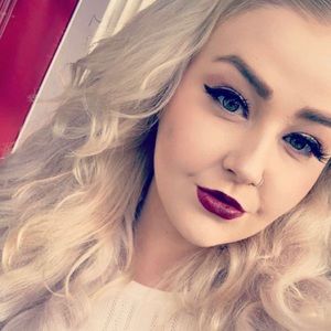 Meet your Posher, Allie